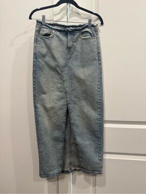 wild fable Light Blue Mid-Rise Straight Denim Skirt with Front Slit